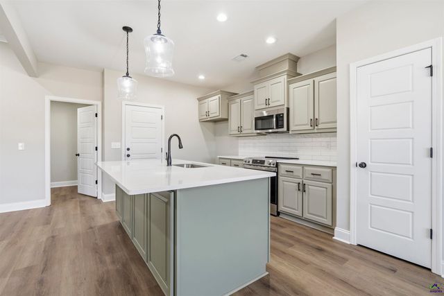 203 Sugar Creek Trail, Perry, GA 31069