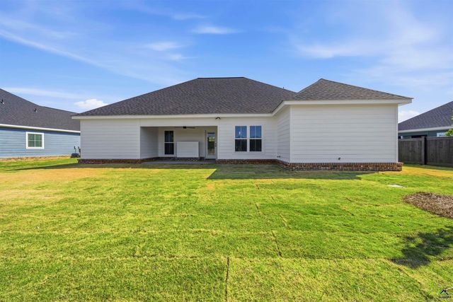 203 Sugar Creek Trail, Perry, GA 31069