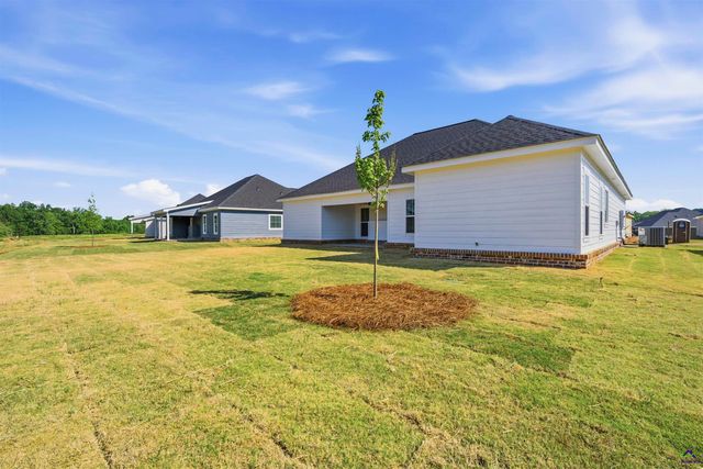 203 Sugar Creek Trail, Perry, GA 31069