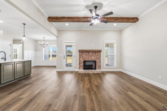 203 Sugar Creek Trail, Perry, GA 31069