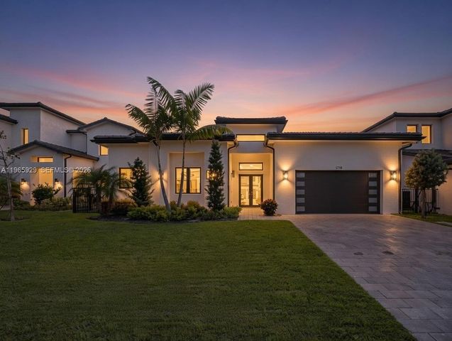 5718 Ashwood Cir W, Hollywood, FL 33312