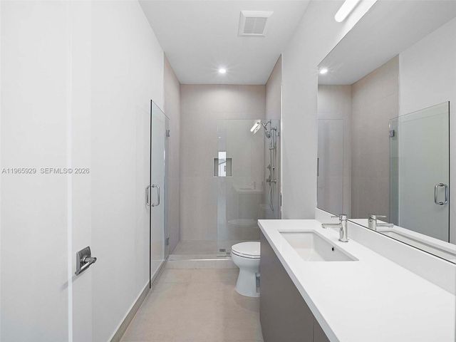 5718 Ashwood Cir W, Hollywood, FL 33312