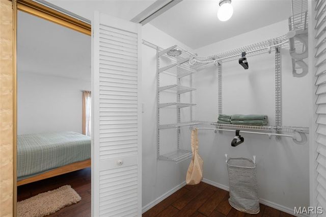 917 Claytonbrook Drive 3, Ballwin, MO 63011