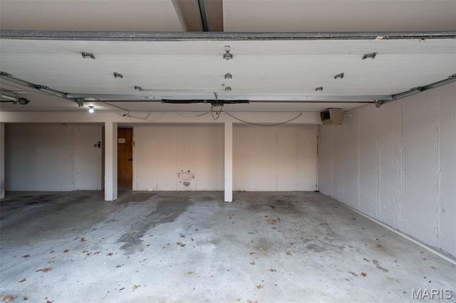 917 Claytonbrook Drive 3, Ballwin, MO 63011