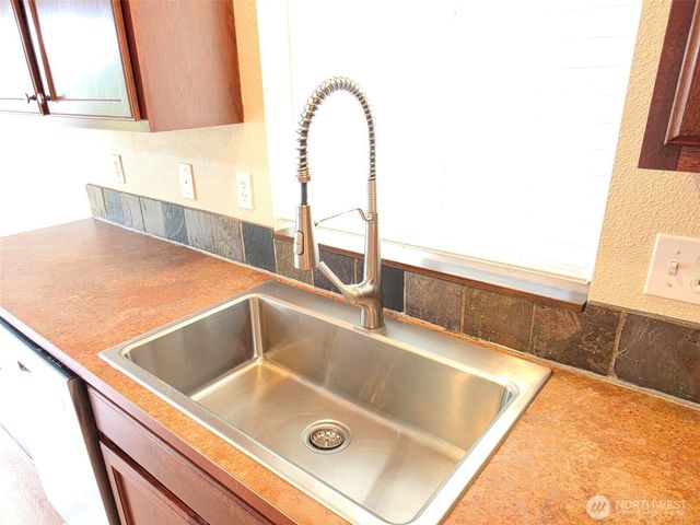 336 N Lafayette Avenue, Bremerton, WA 98312