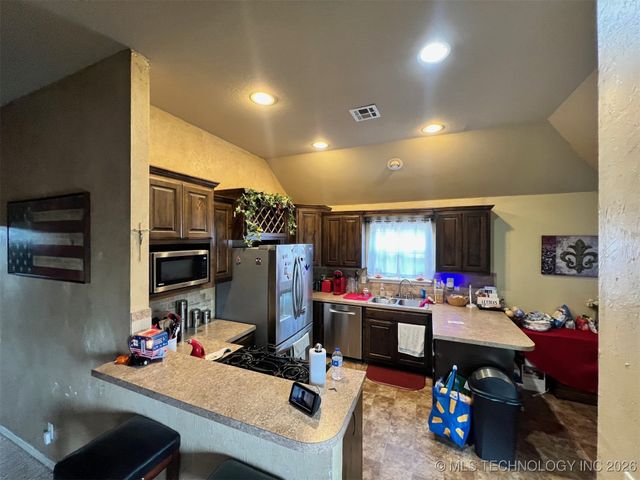 15616 S Birch Avenue, Glenpool, OK 74033