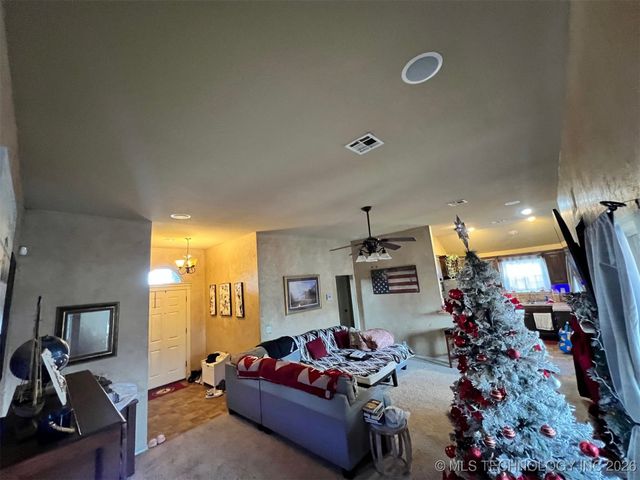 15616 S Birch Avenue, Glenpool, OK 74033