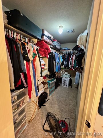 15616 S Birch Avenue, Glenpool, OK 74033