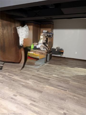 8526 Hampshire Drive, Sterling Heights, MI 48313