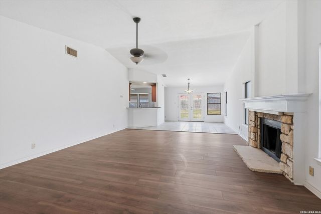 9835 Spruce Ridge Dr, Converse, TX 78109