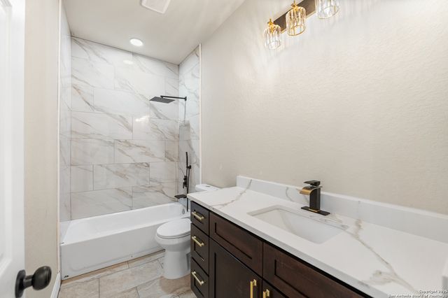 23102 Shady Forest, Elmendorf, TX 78112