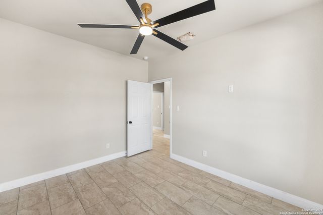 23102 Shady Forest, Elmendorf, TX 78112