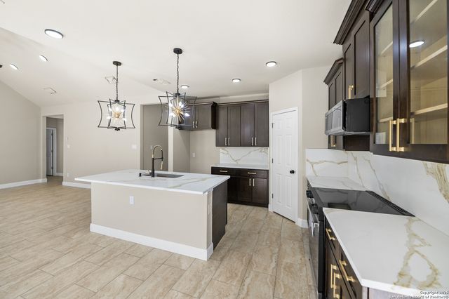 23102 Shady Forest, Elmendorf, TX 78112