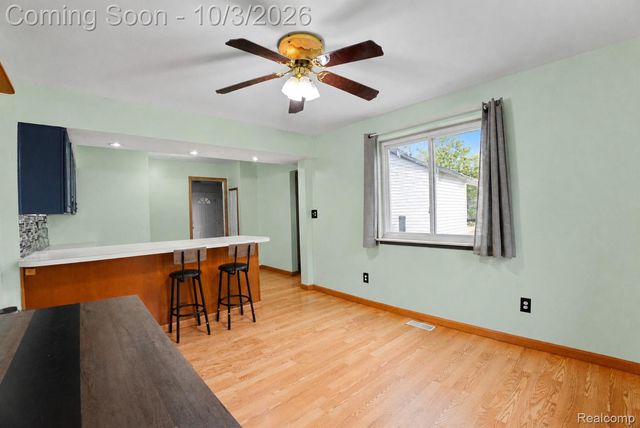 12656 Helen Street, Southgate, MI 48195