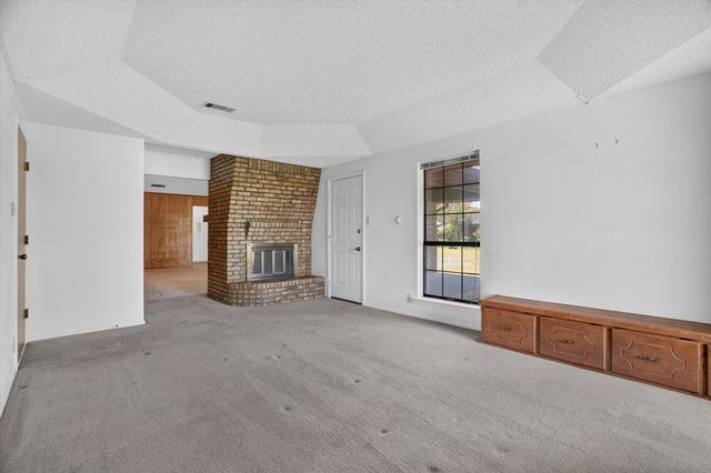 104 Royal Park Lane, Waxahachie, TX 75165