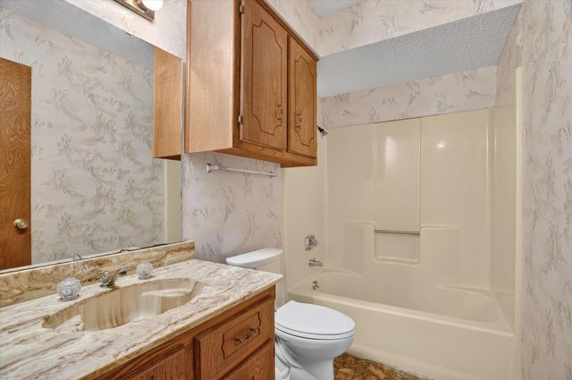 104 Royal Park Lane, Waxahachie, TX 75165