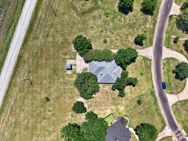 104 Royal Park Lane, Waxahachie, TX 75165