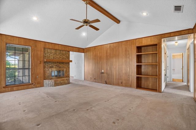 104 Royal Park Lane, Waxahachie, TX 75165