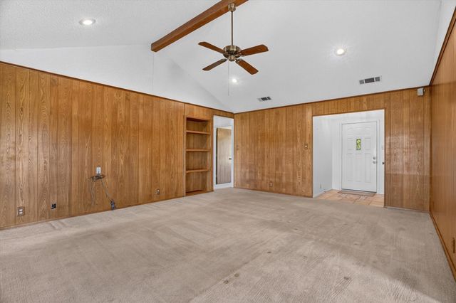 104 Royal Park Lane, Waxahachie, TX 75165