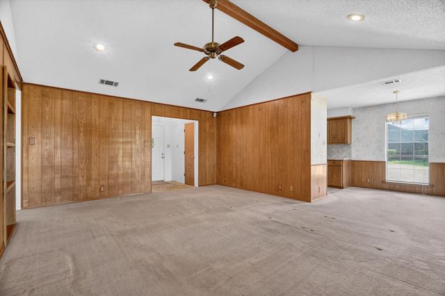 104 Royal Park Lane, Waxahachie, TX 75165