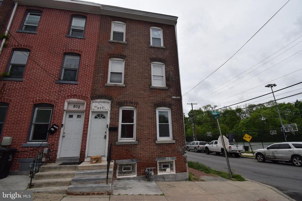 800 SMITH ST, Norristown, PA 19401