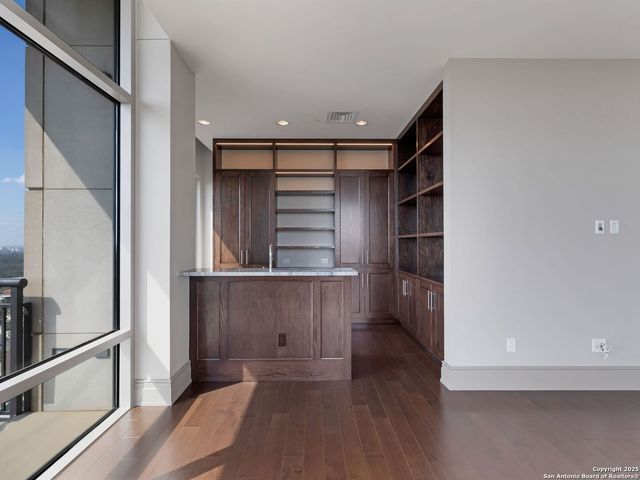 4242 Broadway Apt 2002, San Antonio, TX 78209