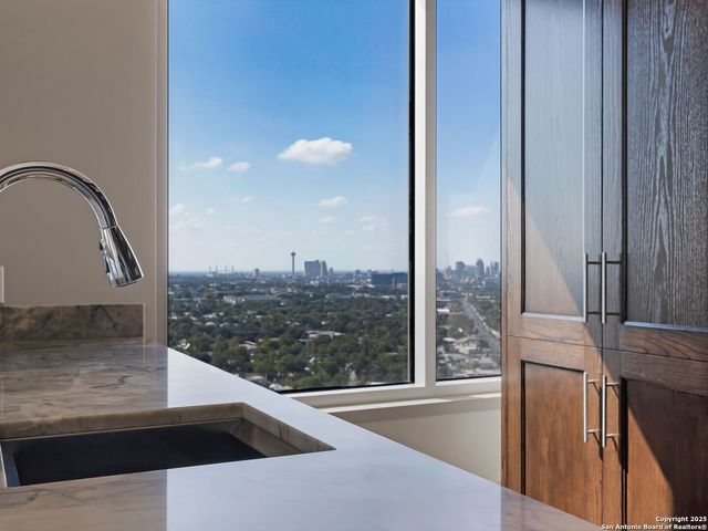 4242 Broadway Apt 2002, San Antonio, TX 78209