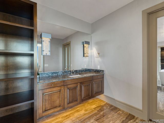 4242 Broadway Apt 2002, San Antonio, TX 78209