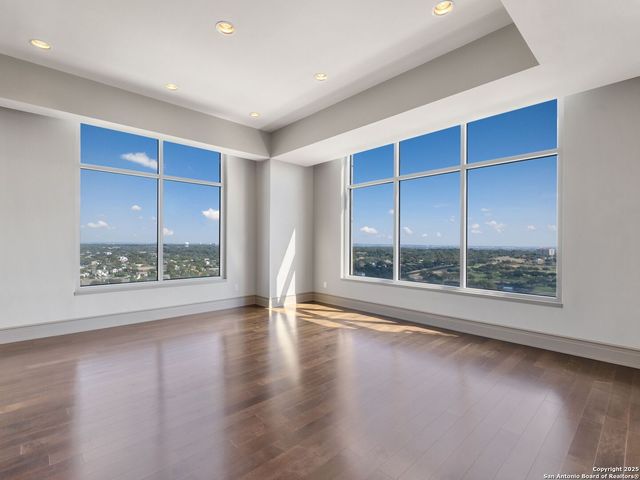 4242 Broadway Apt 2002, San Antonio, TX 78209