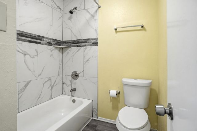 134 London Lane, Glenn Heights, TX 75154