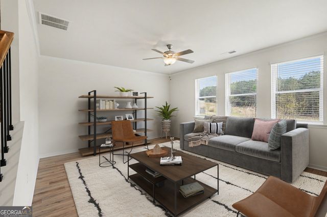 4038 Riverchess Drive SW, Atlanta, GA 30331