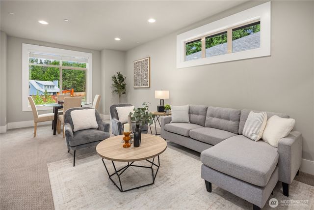 22277 NE 3rd Court, Sammamish, WA 98074
