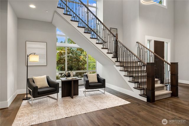 22277 NE 3rd Court, Sammamish, WA 98074