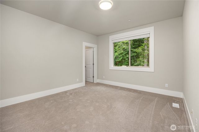 22277 NE 3rd Court, Sammamish, WA 98074