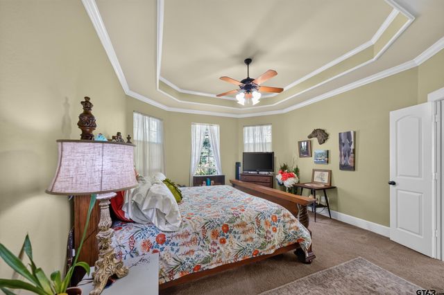 511 Southcreek, Chandler, TX 75758