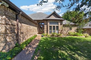 511 Southcreek, Chandler, TX 75758