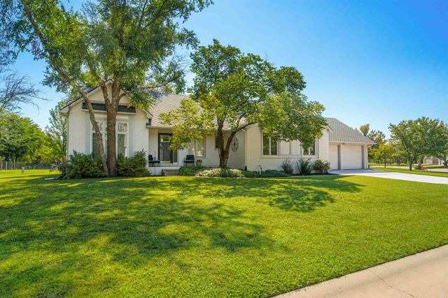 2526 N Fox Run, Wichita, KS 67226