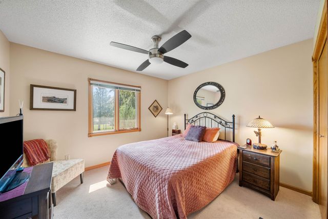 2526 N Fox Run, Wichita, KS 67226