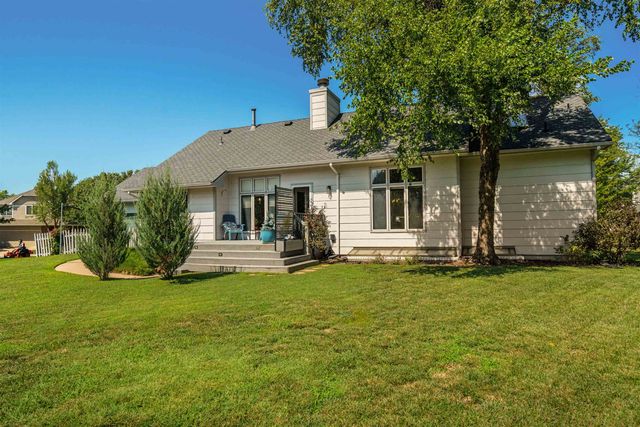 2526 N Fox Run, Wichita, KS 67226