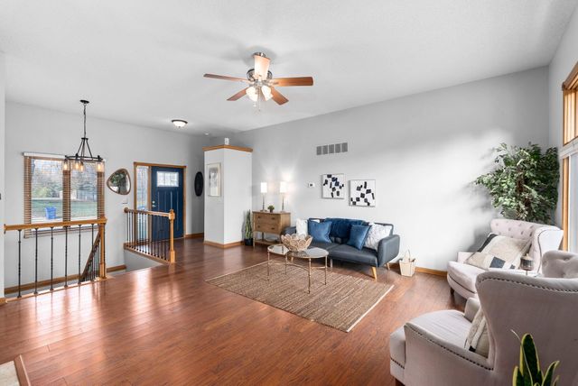 2526 N Fox Run, Wichita, KS 67226