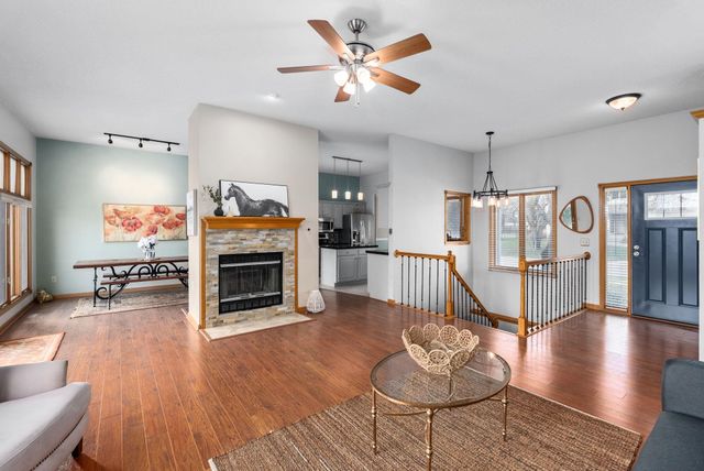 2526 N Fox Run, Wichita, KS 67226