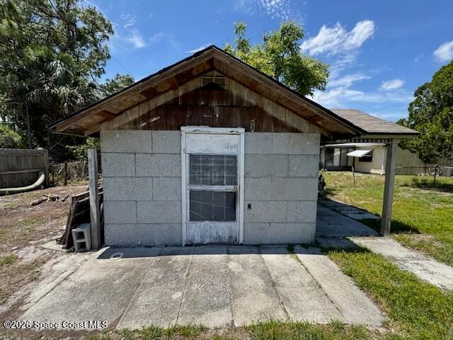 1630 Agnes Avenue SE, Palm Bay, FL 32909