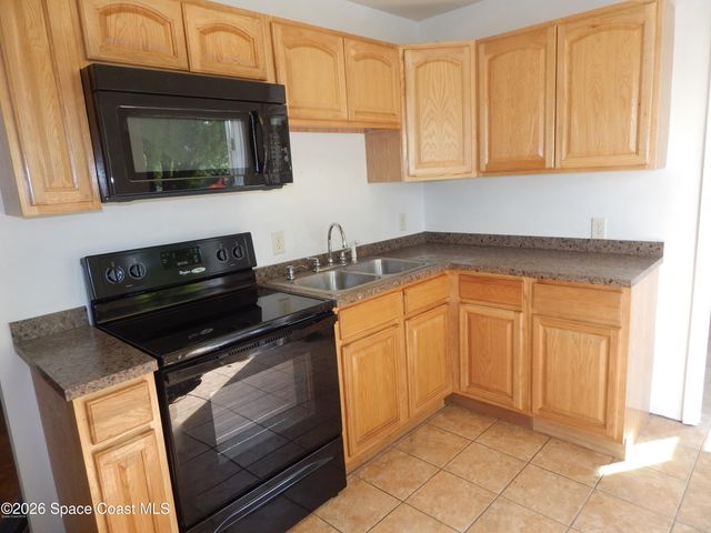 1630 Agnes Avenue SE, Palm Bay, FL 32909
