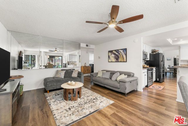 43258 33rd Street, Lancaster, CA 93536