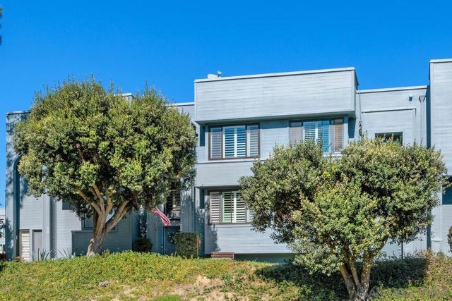 960 Intrepid Ct, Del Mar, CA 92014