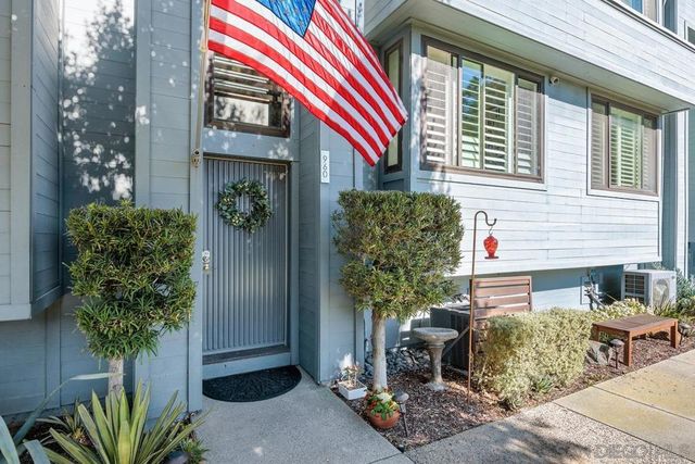 960 Intrepid Ct, Del Mar, CA 92014