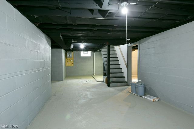 3384 Lakeside Drive, Mineral Ridge, OH 44440