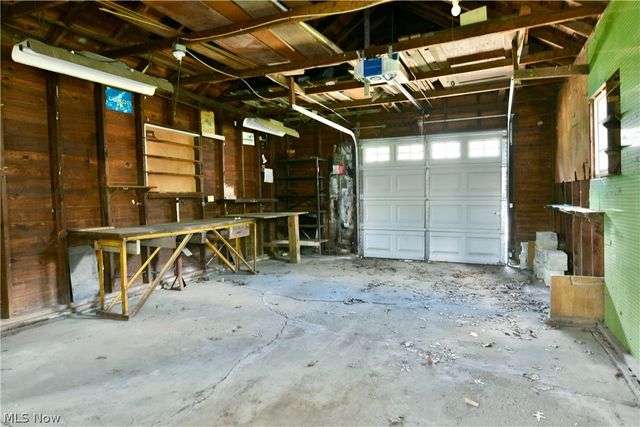 3384 Lakeside Drive, Mineral Ridge, OH 44440
