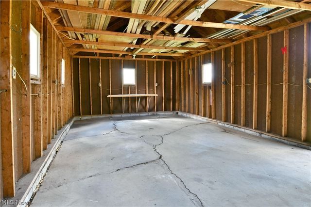 3384 Lakeside Drive, Mineral Ridge, OH 44440