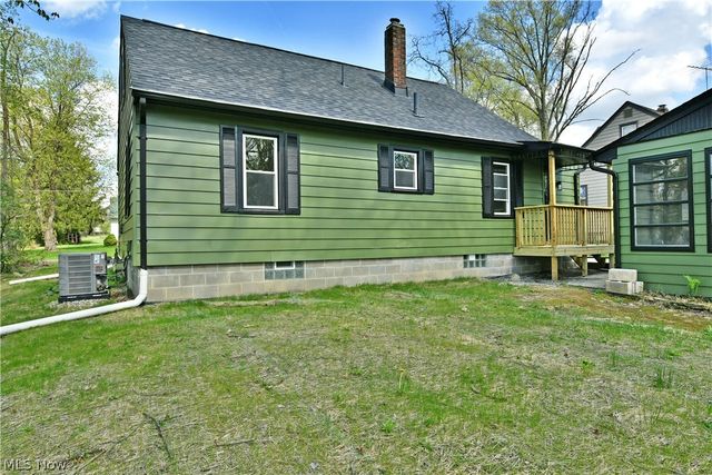 3384 Lakeside Drive, Mineral Ridge, OH 44440